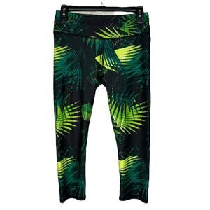 Fabletics Small Define PowerHold Capris Leggings Mid-Rise UPF Pockets Rainforest